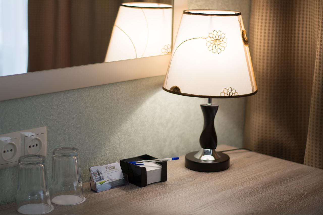Uyutnyy Dom Hotel Taraz Buitenkant foto